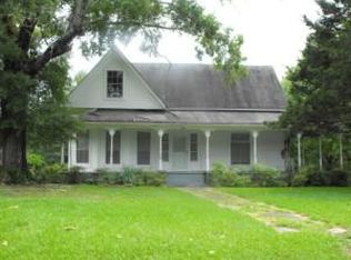 640 E Cherry St, Ackerman, MS 39735