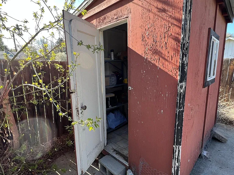 903 W 5th Ave — Photo 39