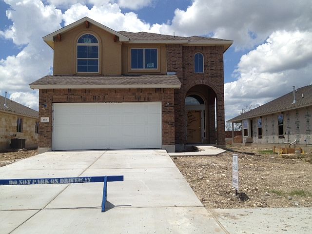 1101 April Meadows Loop