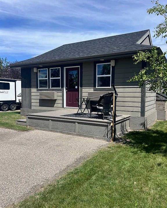 1st image of 3011 S South Pine Lake Rd