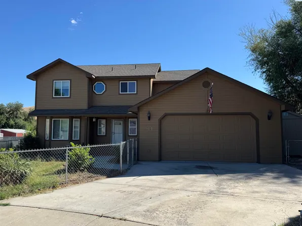 501 Dozer Ct, Benton City, WA 99320