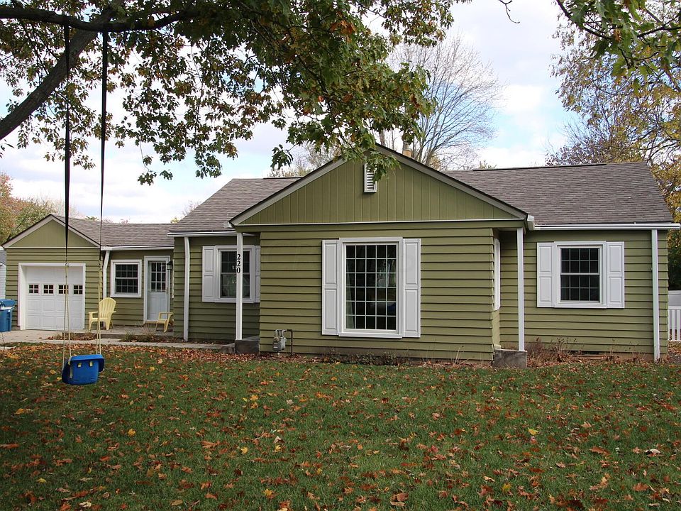 1st image of 220 Buckeye St
