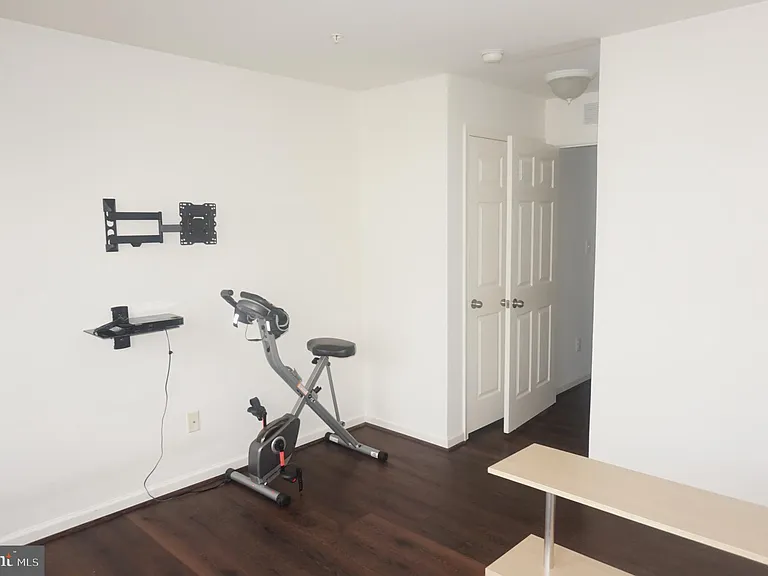 42281 Canary Grass Sq — Photo 20