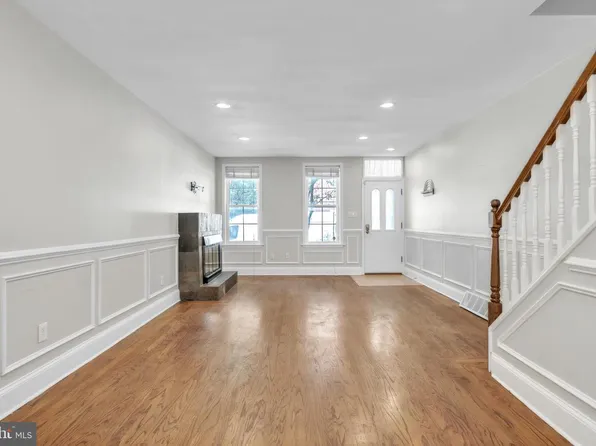 719 N Uber St, Philadelphia, PA 19130