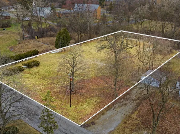 24818 Lois Ln, Southfield, MI 48075