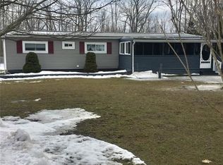 4294 Hogback Hill Rd, Palmyra, NY 14522