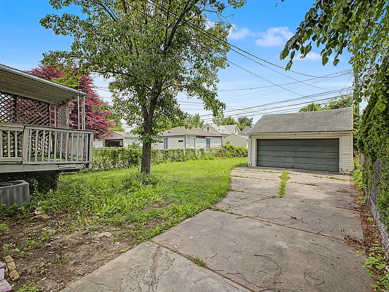 4580 Westland St — Photo 36