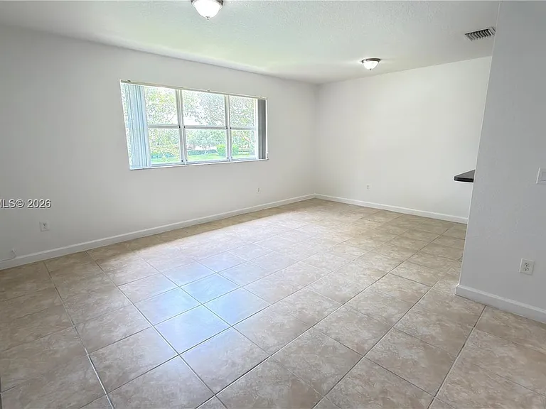 3390 NE 13th Circle Dr #206-19 — Photo 23