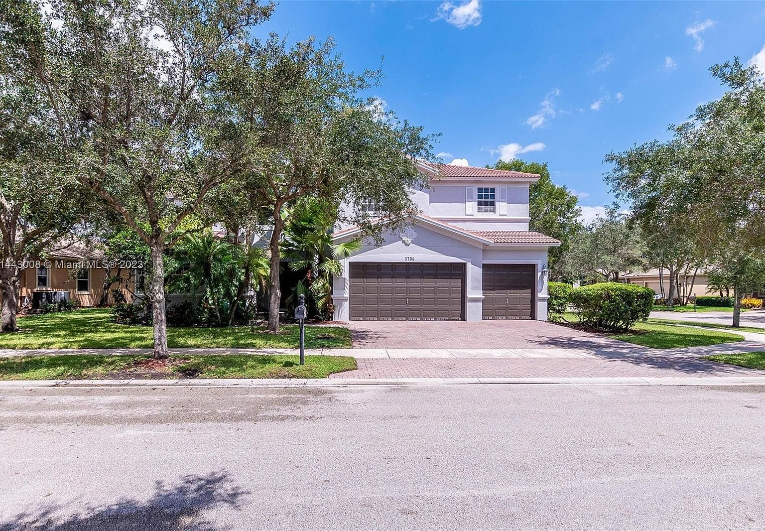 3794 W Coquina Way, Weston, FL 33332 | MLS #A11443008 | Zillow