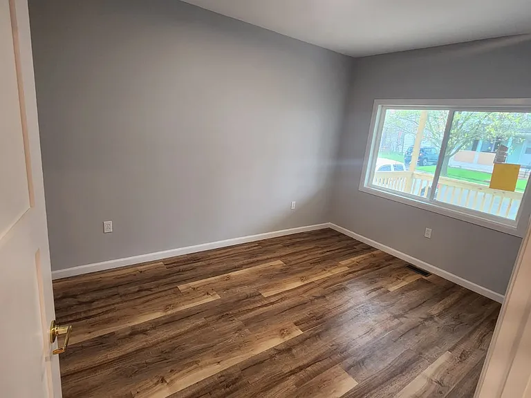 905 Irving St #1 — Photo 12