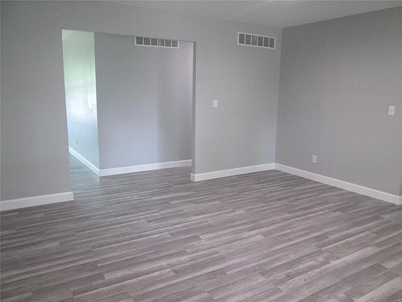 4th image of 10636 Jesskamp Dr