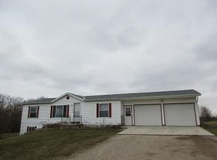 W1047 Kiel Rd, New holstein, WI 53061