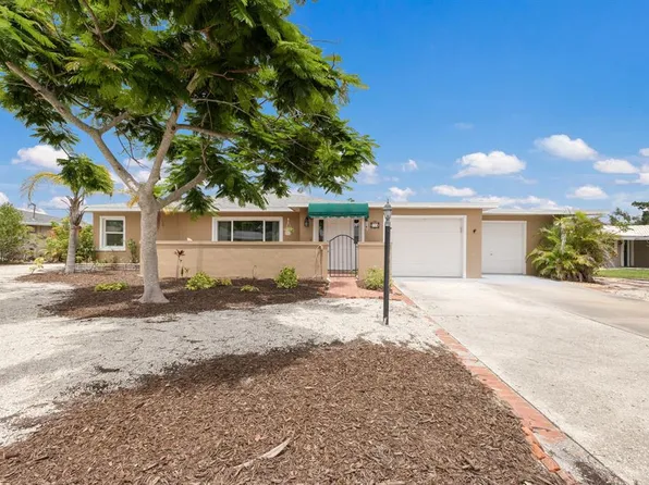 715 Fontana Ln, Bradenton, FL 34209