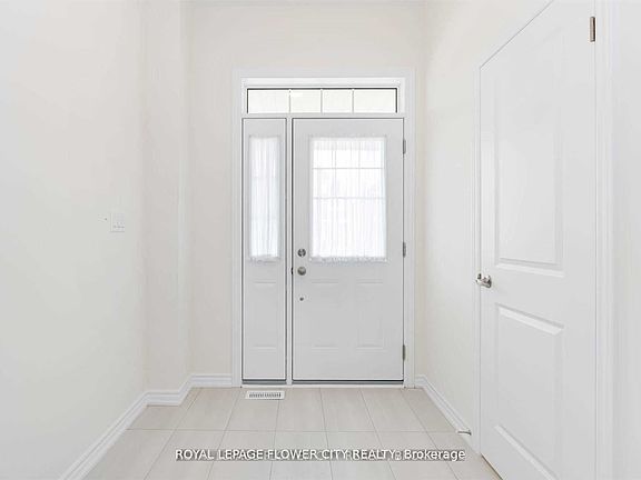 3rd image of 2282 Grainger Loop