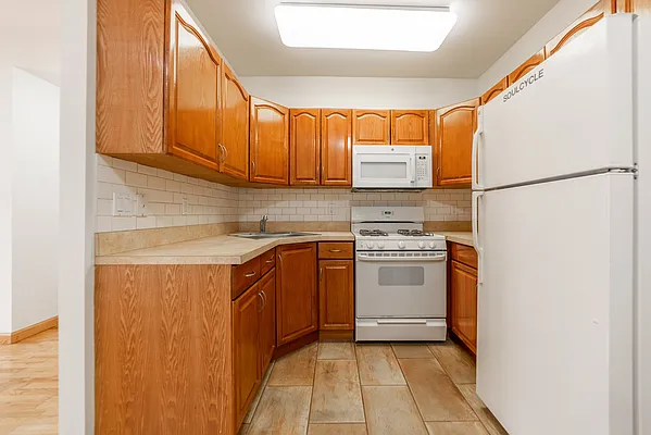 Rented by Joel Scharf, LREB | media 2