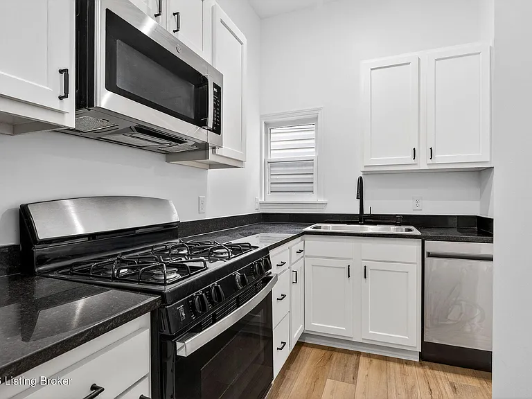 508 Lilly Ave — Photo 15