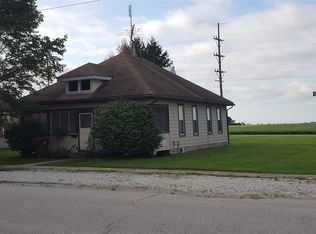 628 W Montgomery St, Francesville, IN 47946