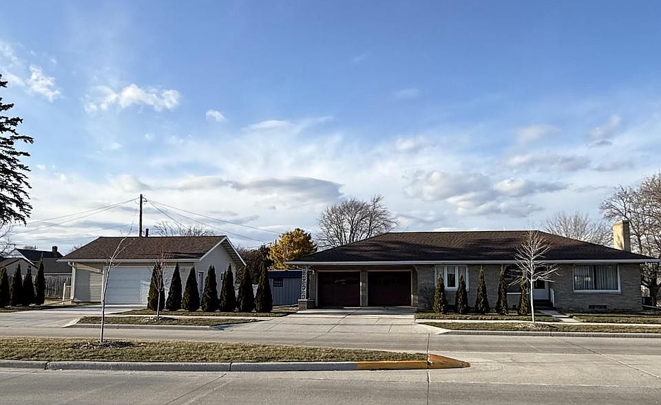 1st image of 604 Reed AVENUE