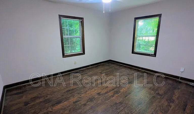 104 E Acres Dr SE — Photo 15