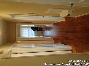 5th image of 444 Shadwell Dr