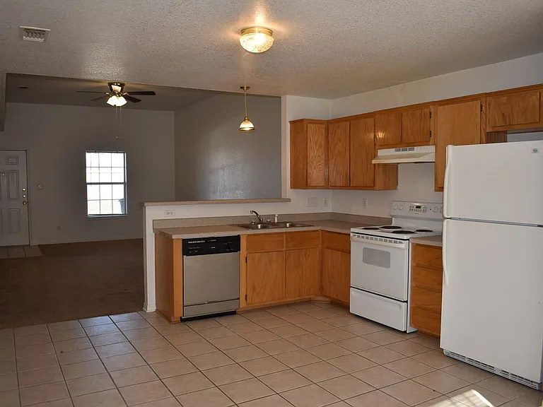 3800 Pecos Ct — Photo 5