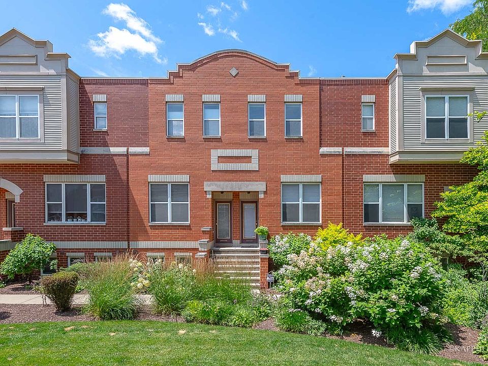 1st image of 3651 W Cornelia Ave Unit B
