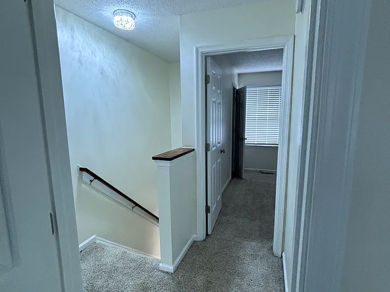 54 Corwin Cir — Photo 17