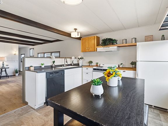 3rd image of 205 S 54th St Space 76