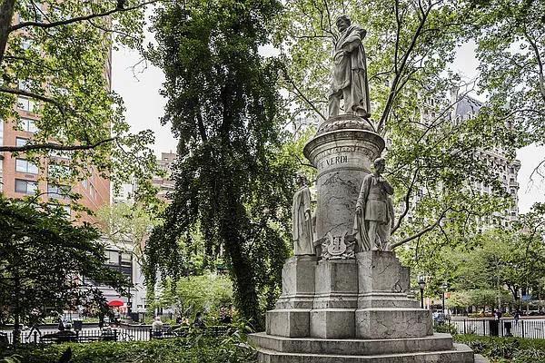 Rented by Stribling | media 34