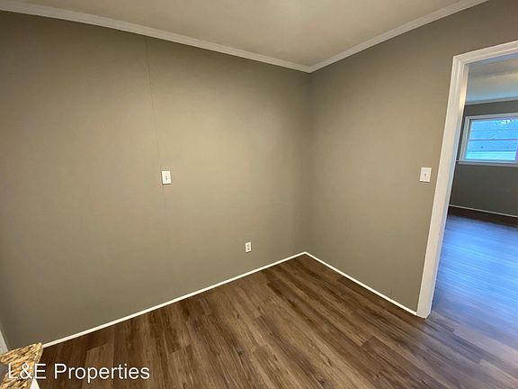 5th image of 919 E 4th Ave APT 2