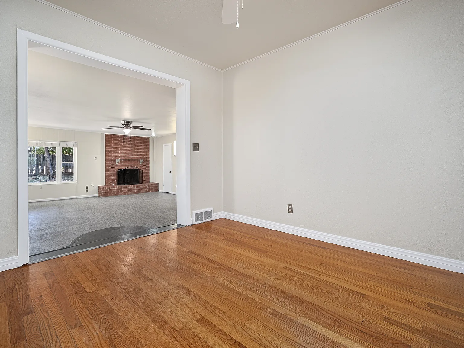 2 bed, 1.5 bath, 1611 sqft, $1,450 — Photo 2
