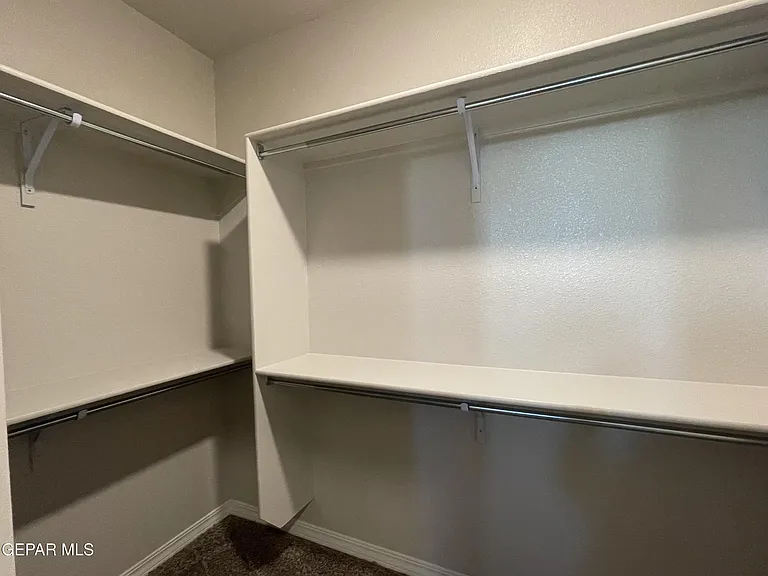 6009 Hidden Clove Ct — Photo 18