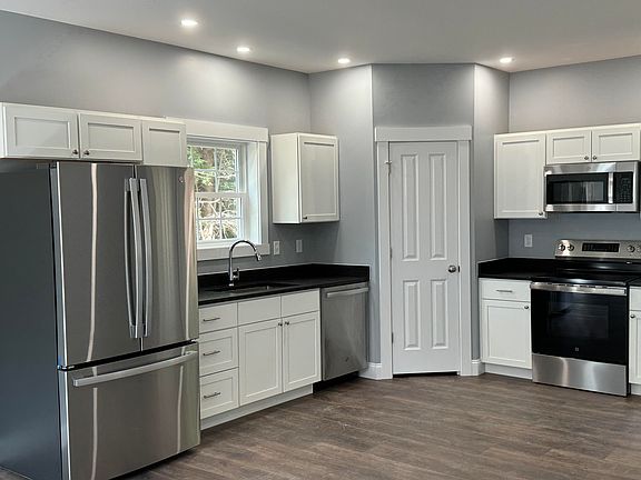 2nd image of 88 Pease Hill Road