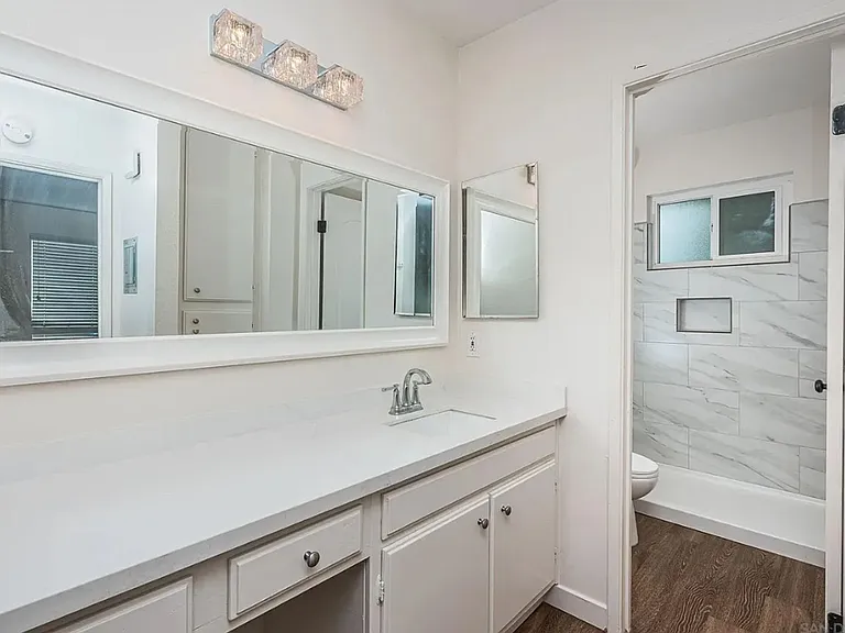 4502 40th St #4 — Photo 7