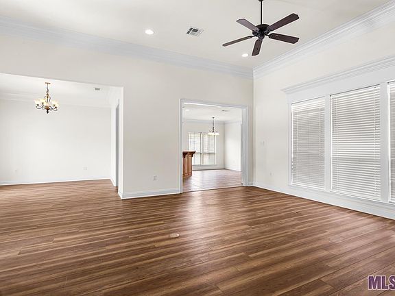 5th image of 10244 Crooked Creek Ln