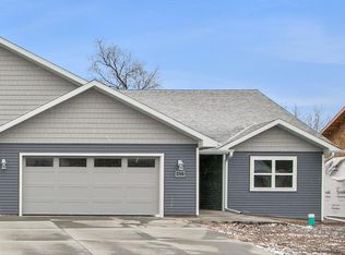 622 Roosevelt St, Baraboo, WI 53913