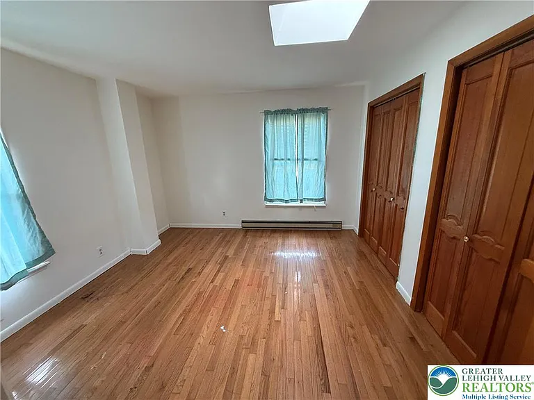 2955 Middletown Rd — Photo 18