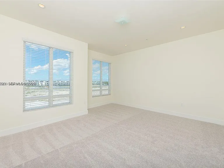 10245 NW 63rd Ter #201 — Photo 5