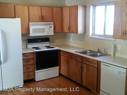5th image of 6088 S Woodsborough Way