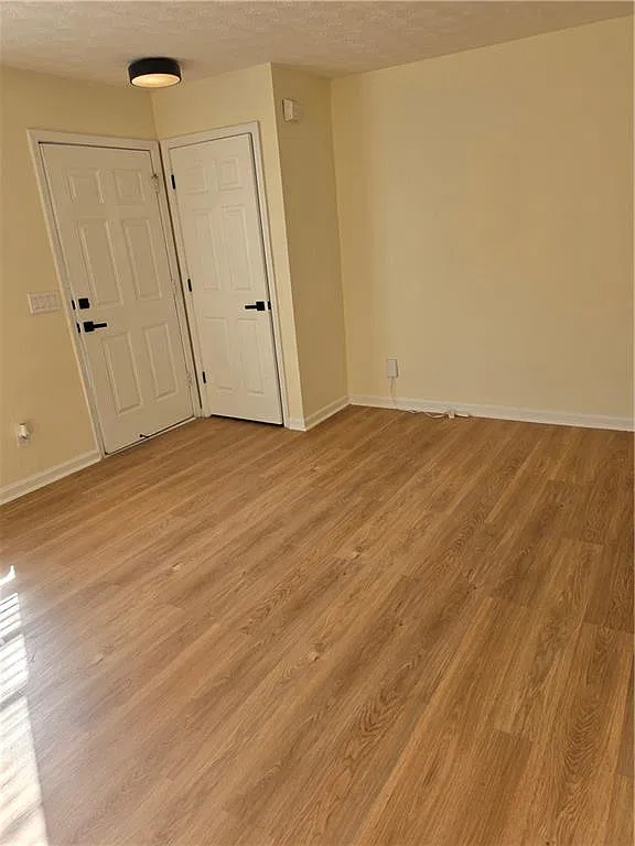 2 bed, 1.5 bath, 1360 sqft, $1,700 — Photo 4