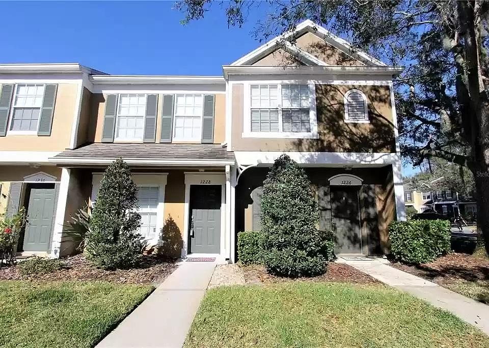 1st image of 1228 Throckmorton Dr