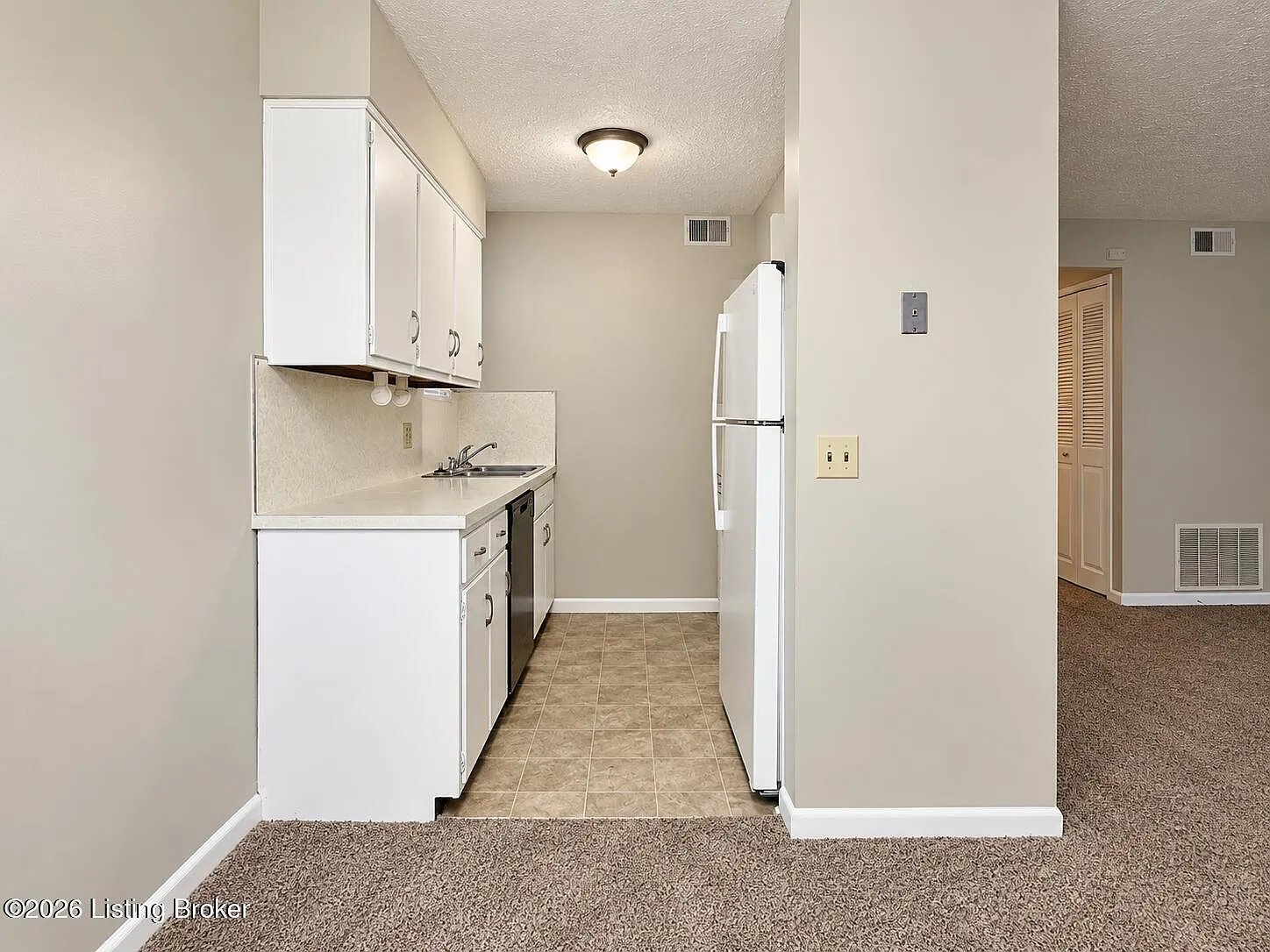 2 bed, 1.0 bath, 750 sqft, $625 — Photo 4