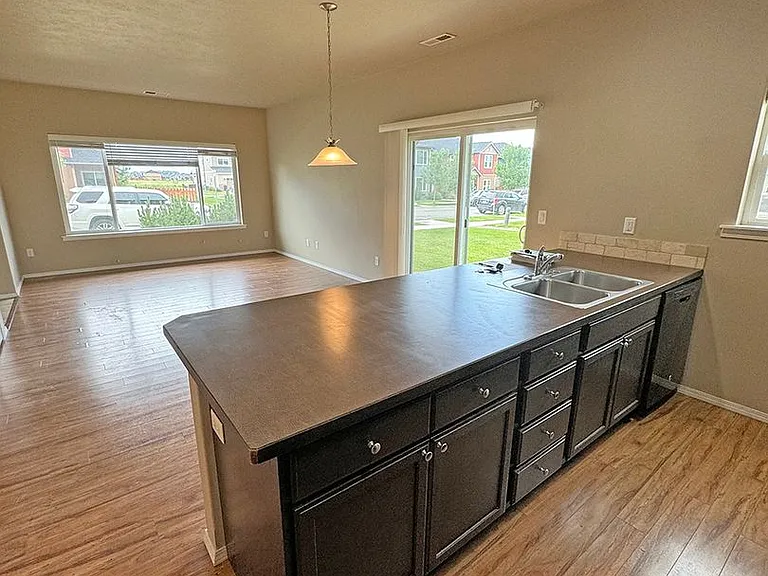 368 Stone Fly Dr — Photo 5