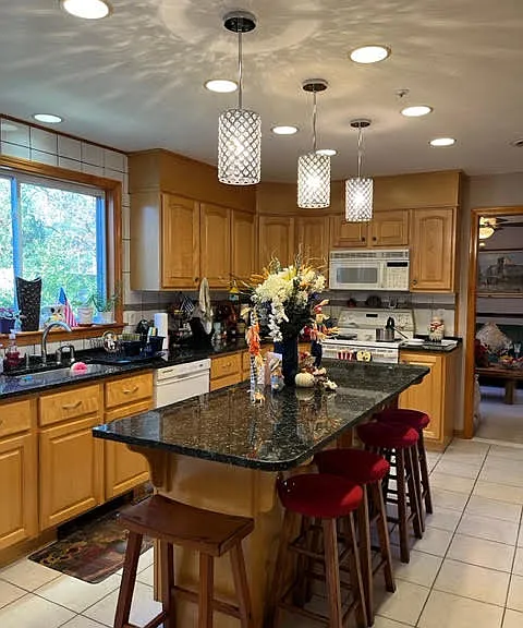 16 Donovan Dr — Photo 6