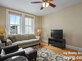 2 Arlington St, Cambridge, MA
