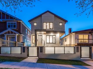 5461 Rhodes St #1, Vancouver, BC V5R 3P1