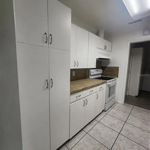 2023 Gold Ave — Photo 8