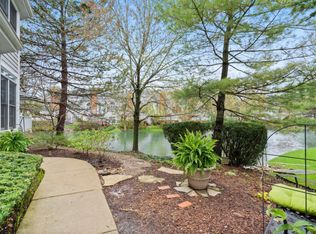 2S732 Lakeside Dr, Glen Ellyn, IL 60137