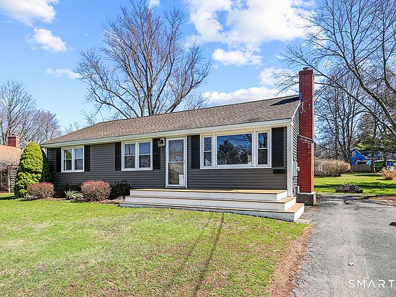 3rd image of 7 Farmstead Lane