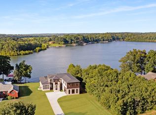 613 Waters Edge Dr, Estill Springs, TN 37330